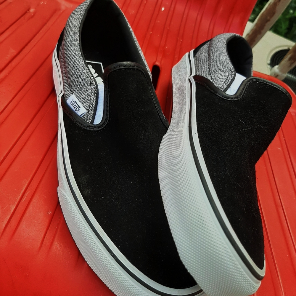 Brand new VANS size 8